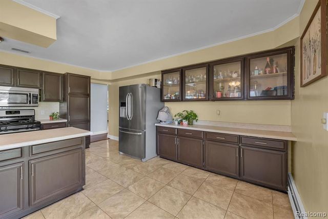 17836 Poplar Street, Riverview, MI 48193