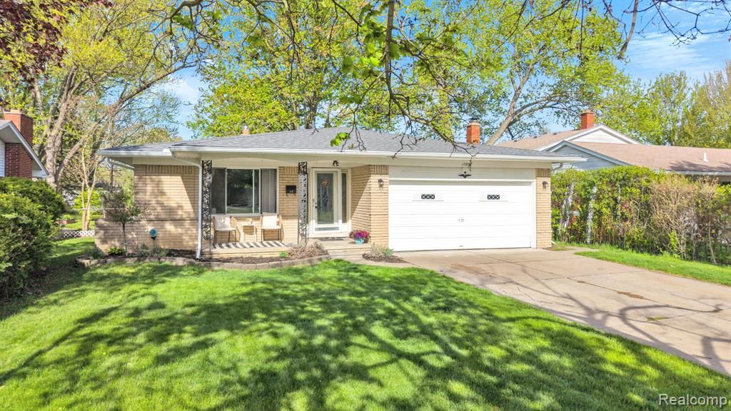 17836 Poplar Street, Riverview, MI 48193
