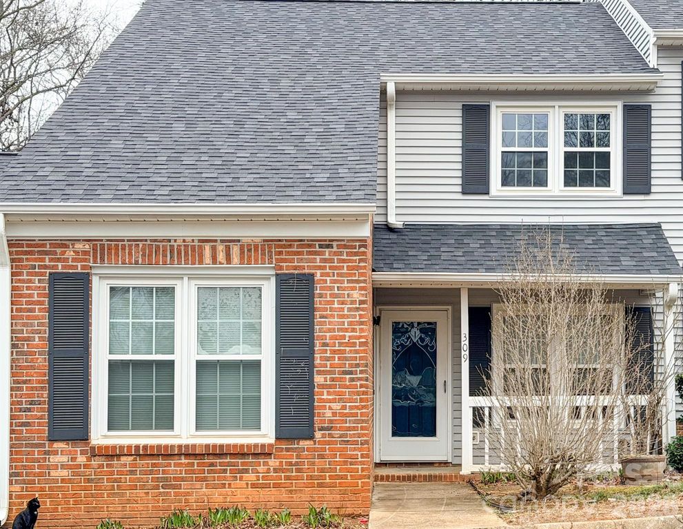 309 Tradd Street, Mauldin, SC 29662