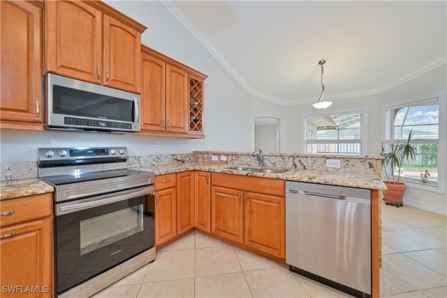 2614 SW Santa Barbara PL, Cape Coral, FL 33914