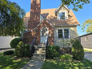 116 S Kenwood Avenue, Royal Oak, MI 48067
