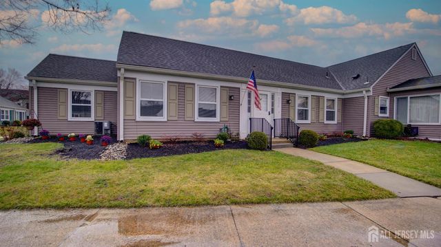 337 Old Nassau Road A, Monroe, NJ 08831