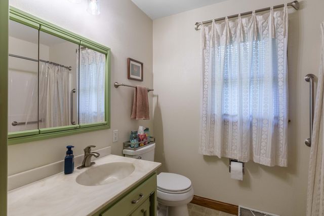 533 Maple Lane, Moorhead, MN 56560