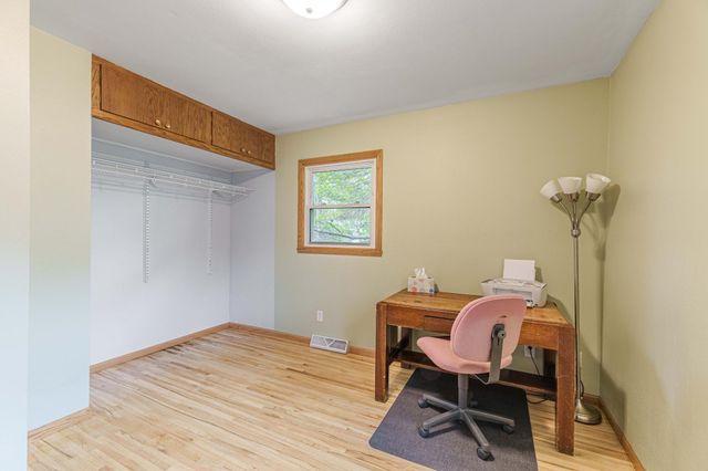 533 Maple Lane, Moorhead, MN 56560