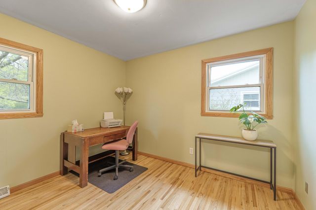 533 Maple Lane, Moorhead, MN 56560