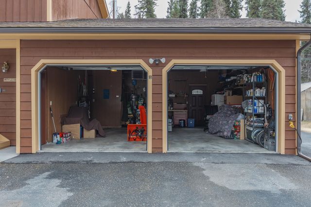 1004 BLACK BEAR TURNAROUND, North Pole, AK 99705