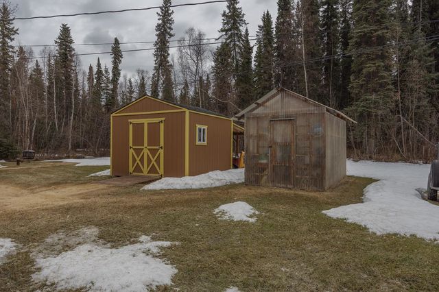 1004 BLACK BEAR TURNAROUND, North Pole, AK 99705