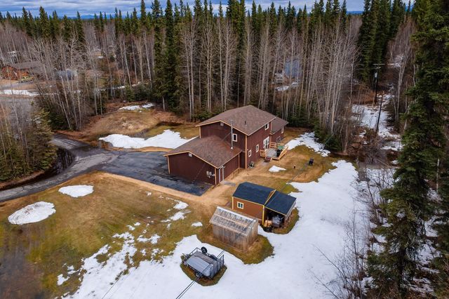 1004 BLACK BEAR TURNAROUND, North Pole, AK 99705