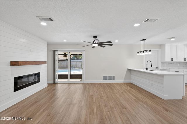 2723 DENNIS Drive, Orange Park, FL 32073