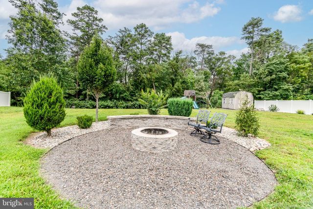 144 OAK PINES BLVD, Pemberton, NJ 08068