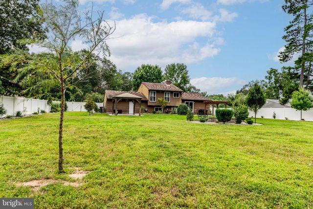 144 OAK PINES BLVD, Pemberton, NJ 08068