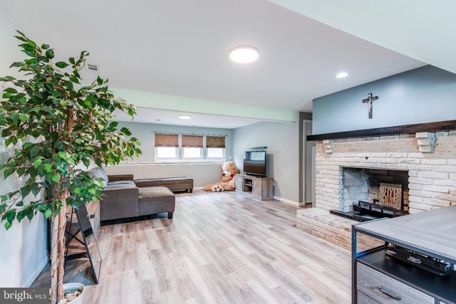 144 OAK PINES BLVD, Pemberton, NJ 08068
