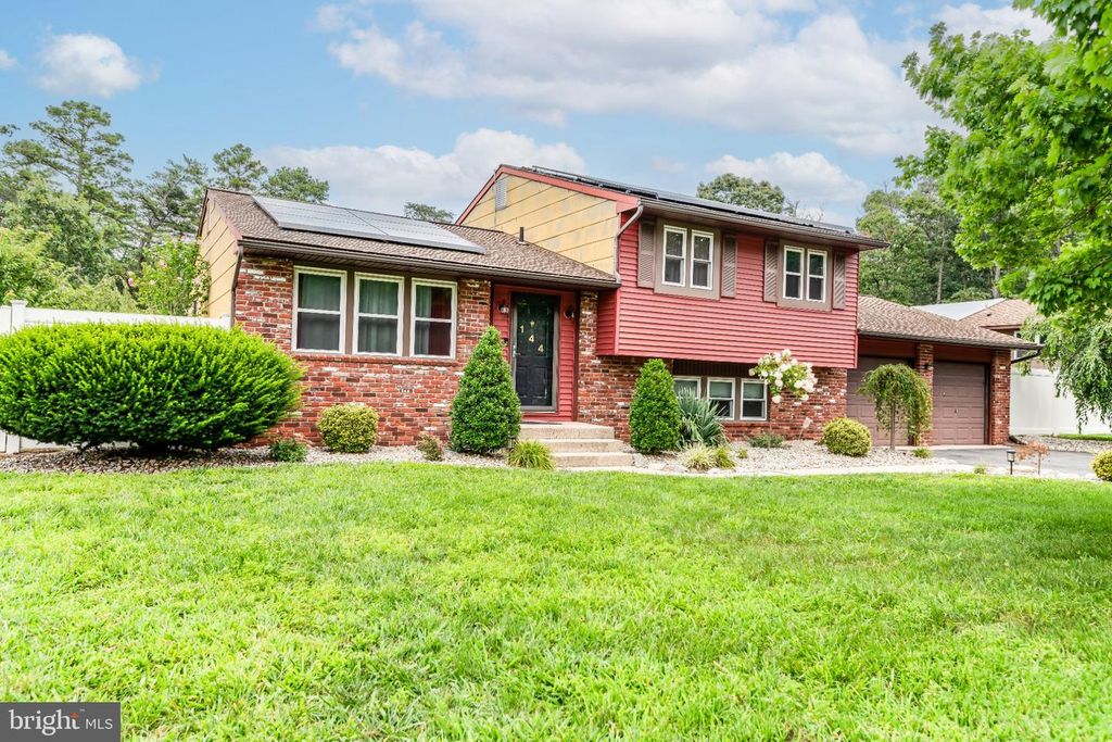 144 OAK PINES BLVD, Pemberton, NJ 08068