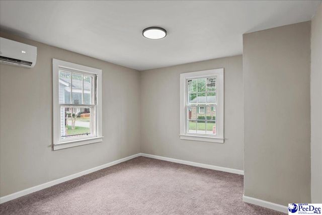 205 W Roughfork St, Florence, SC 29506