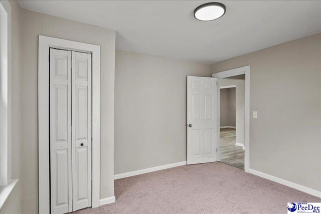 205 W Roughfork St, Florence, SC 29506