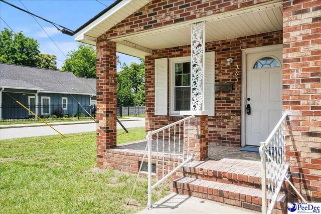 205 W Roughfork St, Florence, SC 29506