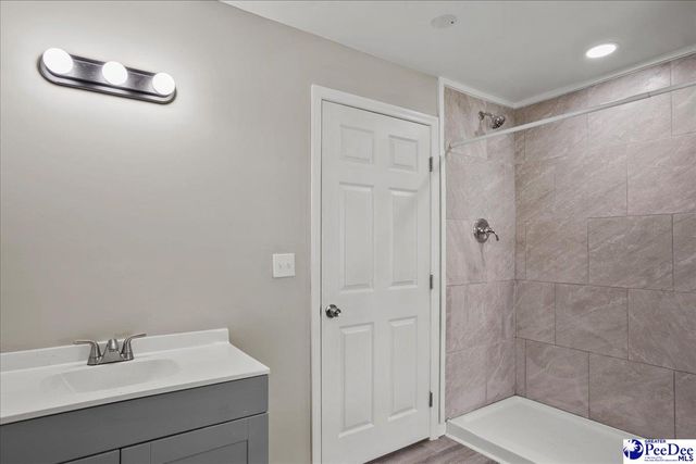 205 W Roughfork St, Florence, SC 29506