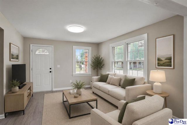 205 W Roughfork St, Florence, SC 29506