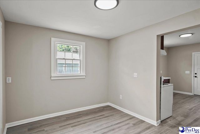 205 W Roughfork St, Florence, SC 29506