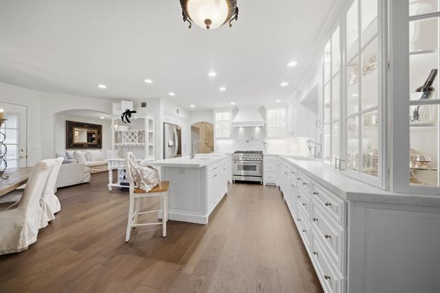 109 Marble Canyon Dr, Folsom, CA 95630