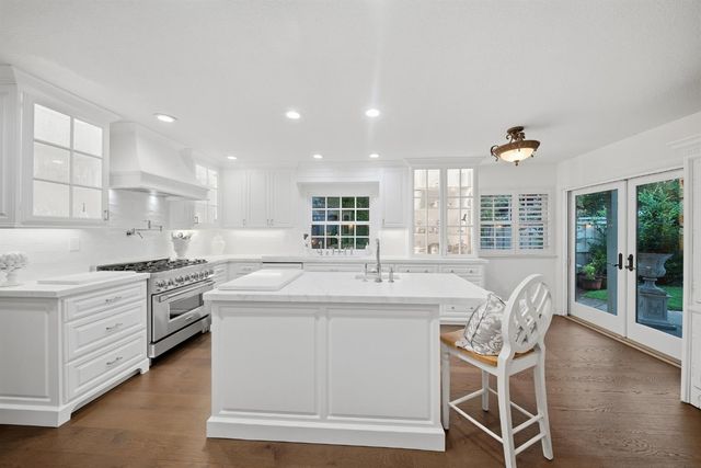 109 Marble Canyon Dr, Folsom, CA 95630