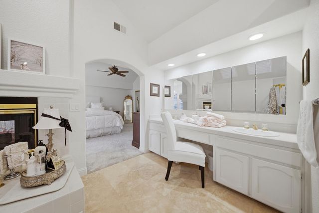 109 Marble Canyon Dr, Folsom, CA 95630