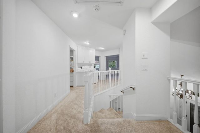 109 Marble Canyon Dr, Folsom, CA 95630
