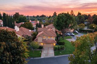 109 Marble Canyon Dr, Folsom, CA 95630
