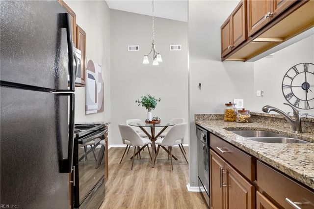 510 Summit CT, Virginia Beach, VA 23462