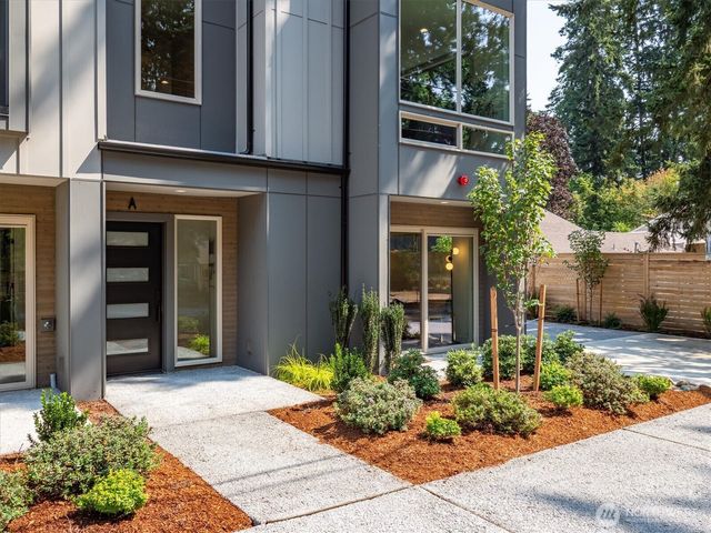 18032 - A Sunnyside Avenue N, Shoreline, WA 98133