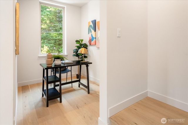 18032 - A Sunnyside Avenue N, Shoreline, WA 98133