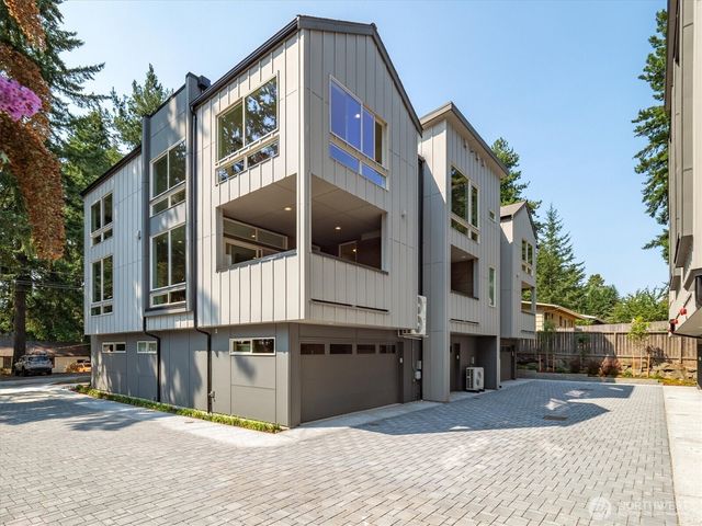 18032 - A Sunnyside Avenue N, Shoreline, WA 98133