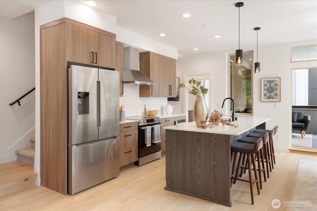18032 - A Sunnyside Avenue N, Shoreline, WA 98133