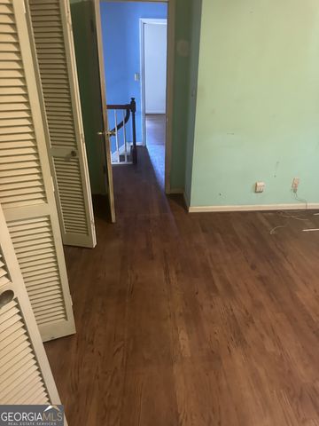 2910 Knollwood Trail, East Point, GA 30344
