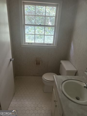 2910 Knollwood Trail, East Point, GA 30344
