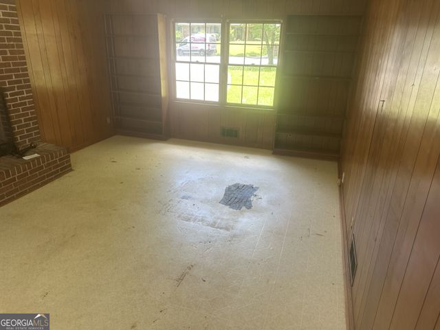2910 Knollwood Trail, East Point, GA 30344