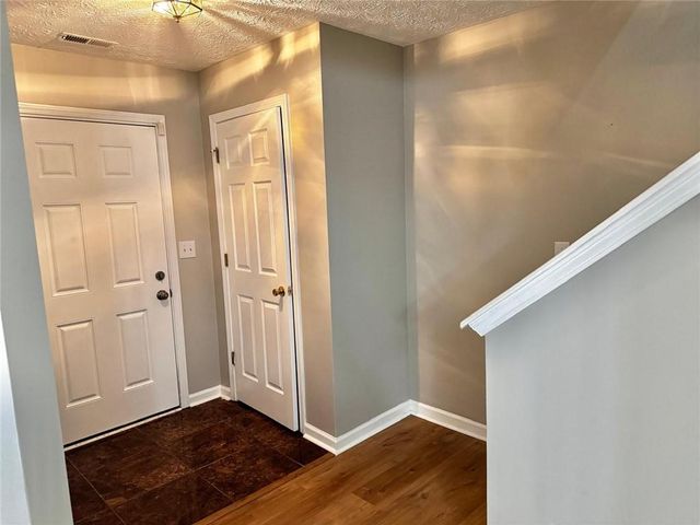 3164 Kingswood Glen, Decatur, GA 30034