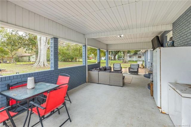 1906 S Lake Arthur Avenue, Jennings, LA 70546