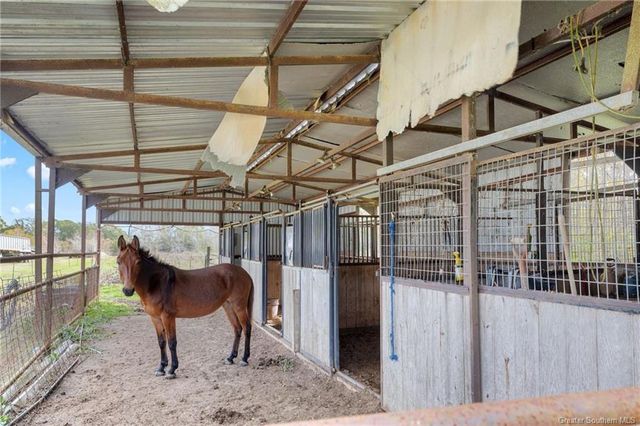 1906 S Lake Arthur Avenue, Jennings, LA 70546