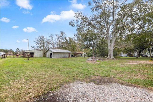 1906 S Lake Arthur Avenue, Jennings, LA 70546