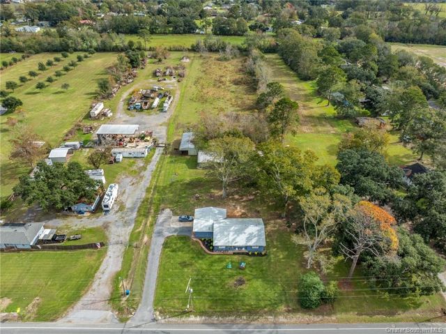 1906 S Lake Arthur Avenue, Jennings, LA 70546