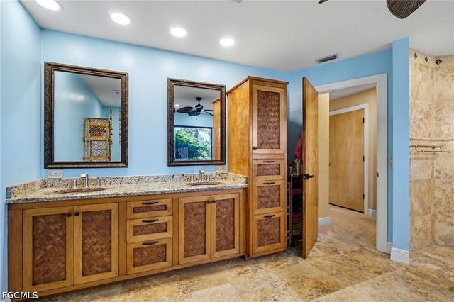 1422 SW 4th AVE, Cape Coral, FL 33991