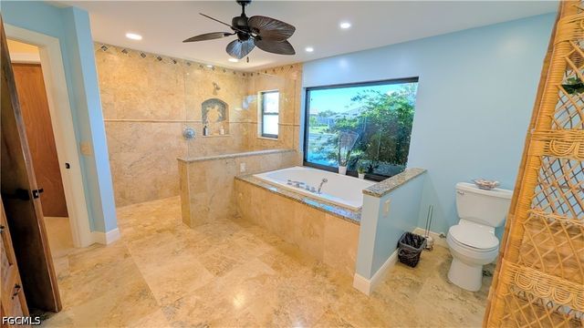 1422 SW 4th AVE, Cape Coral, FL 33991