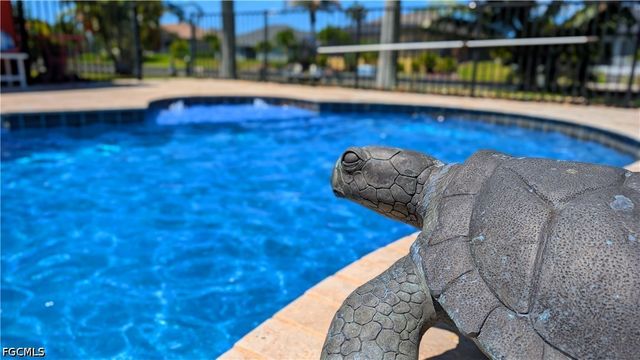 1422 SW 4th AVE, Cape Coral, FL 33991