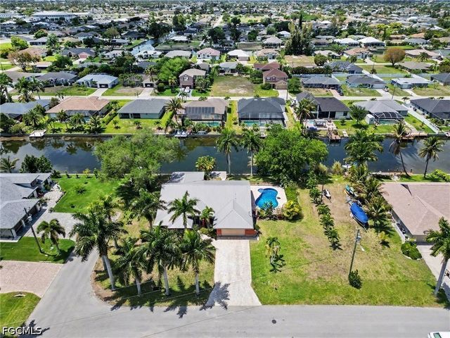 1422 SW 4th AVE, Cape Coral, FL 33991