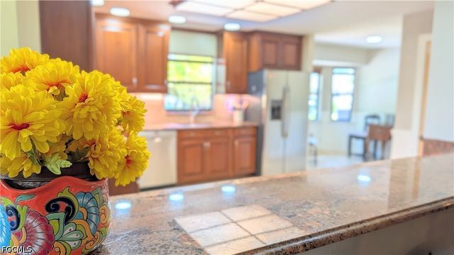 1422 SW 4th AVE, Cape Coral, FL 33991