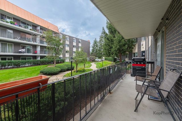 4949 Golf Road 105, Skokie, IL 60077