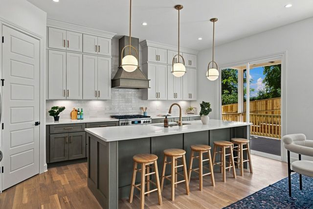 6523 Firestone Ct, Nashville, TN 37209
