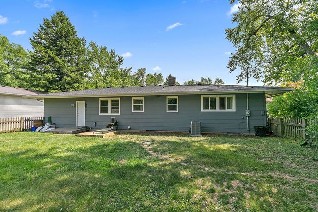 2714 Killarney Drive, Cary, IL 60013