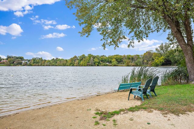 2714 Killarney Drive, Cary, IL 60013